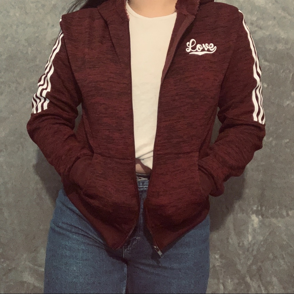 🌿 10 for $10 // love burgundy sweater